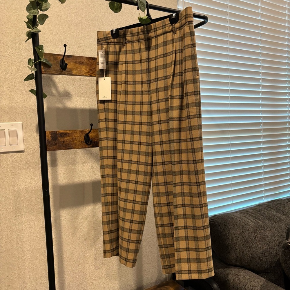 NWT Aritzia Wilfred Effortless Crop Pant